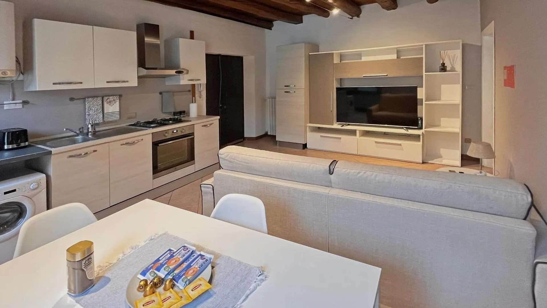 Pao Apartment - Castelvecchio Βερόνα